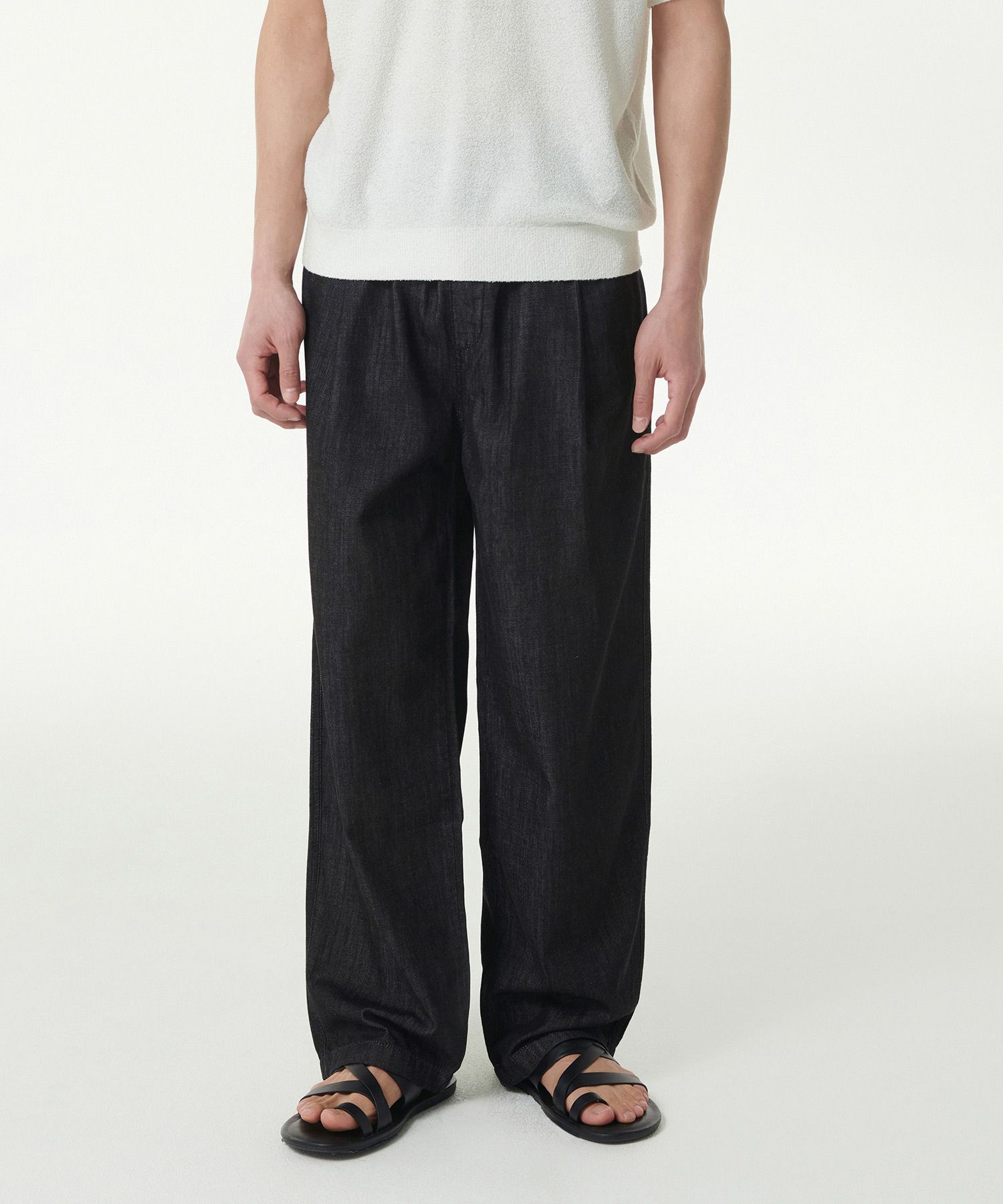 MUSINSA | MUSINSA STANDARD Lightweight One Tuck Wide Banding