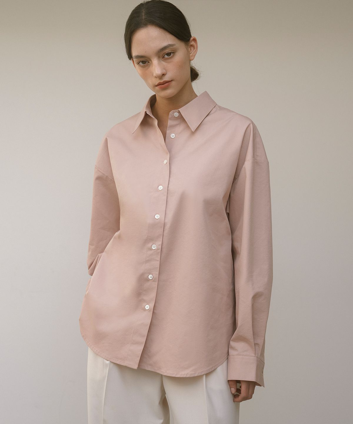 시야쥬(SIYAZU) SITP5143 오버핏 노블 셔츠_Light pink