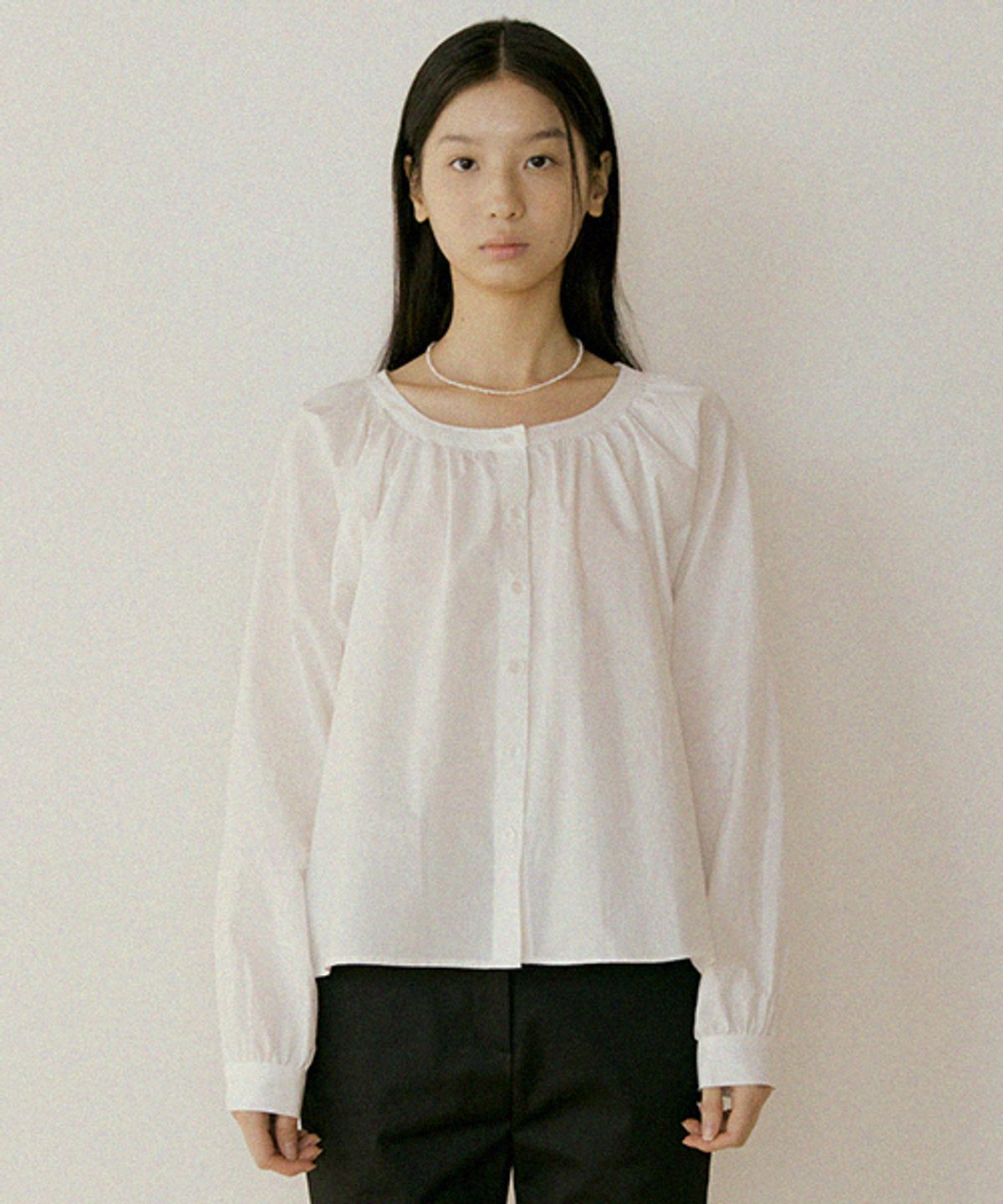 링서울(LINGSEOUL) shirring volume blouse-ivory