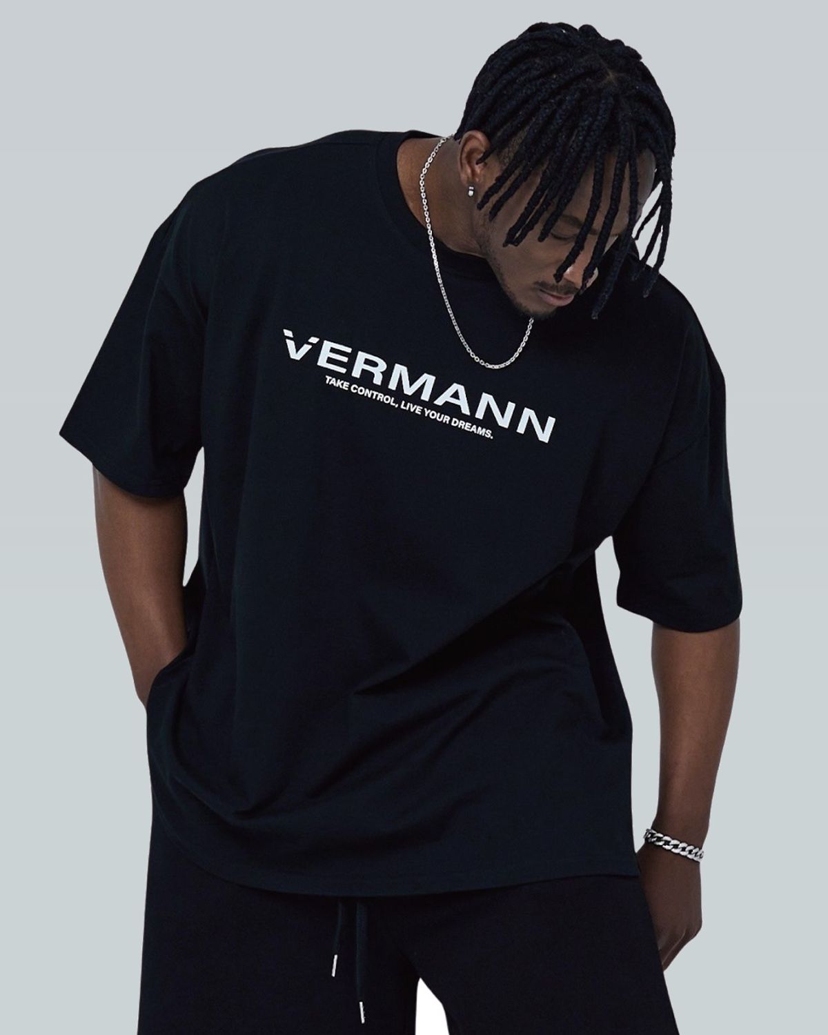 베르만 어패럴(VERMANN APPAREL) 컨트롤 로고 오버핏 반팔티