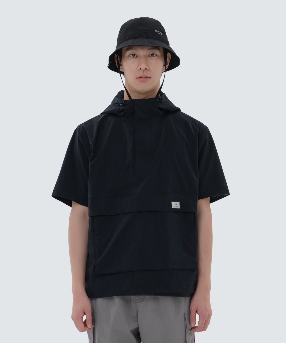 스노우피크 어패럴(SNOWPEAK APPAREL) 루트 후드 반팔 아노락 Black (S24MURAN65)