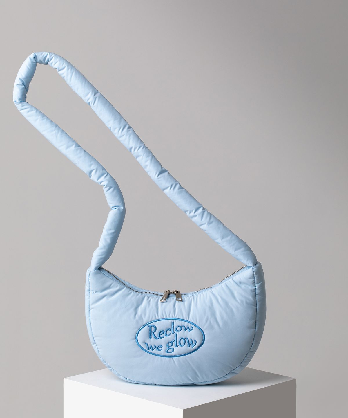 리끌로우(RECLOW) RC CANDY HALFMOON 가방 SKY BLUE