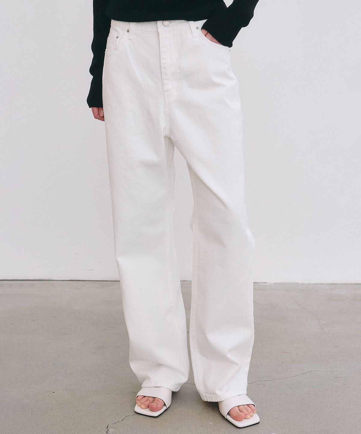 닉앤니콜(NICK&NICOLE) MINIMAL CLASSIC WIDE COTTON PANTS_WHITE