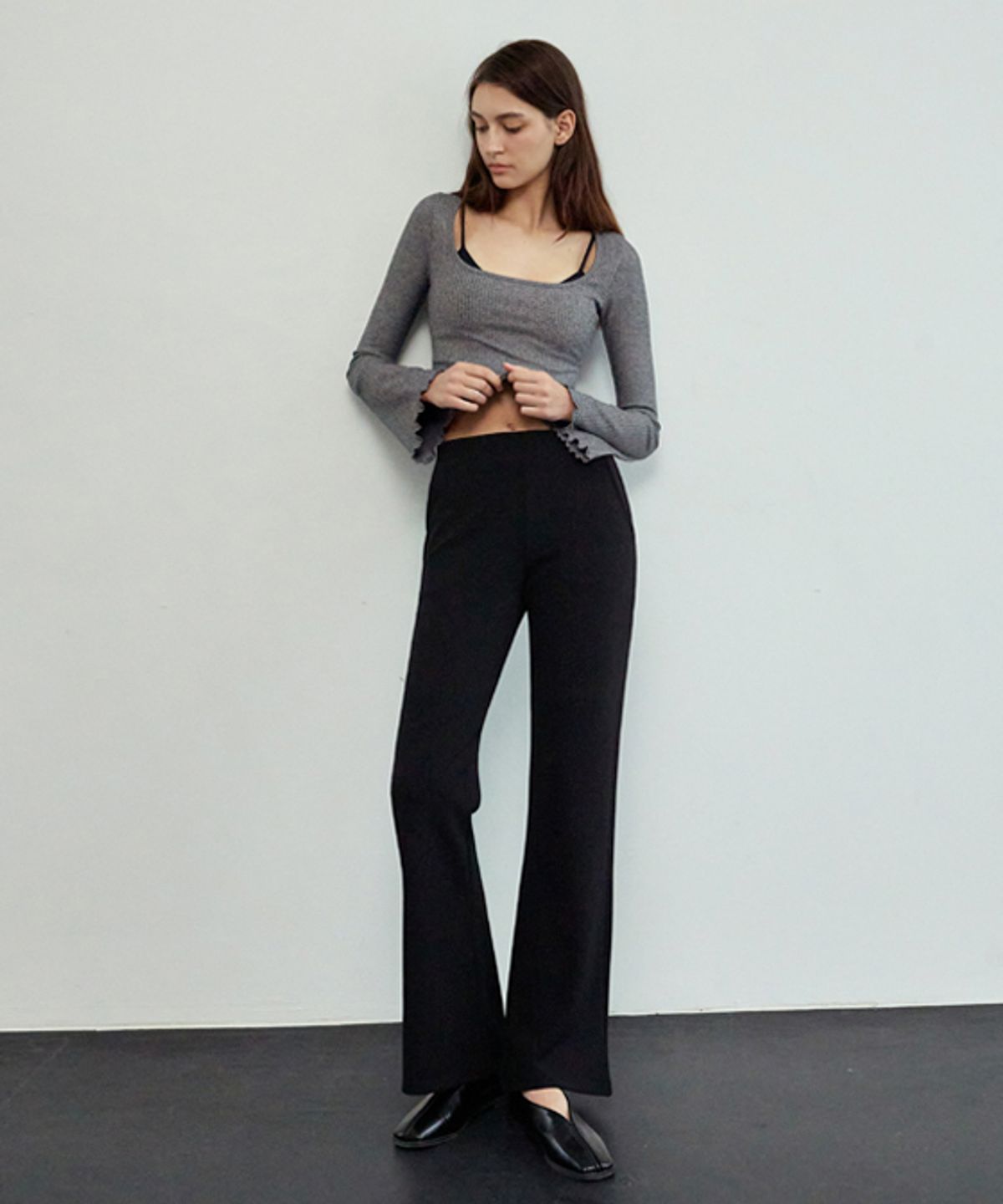 데비웨어(DEVIWEAR) 세미 부츠컷 밴딩 팬츠 DEVI-B0070-블랙