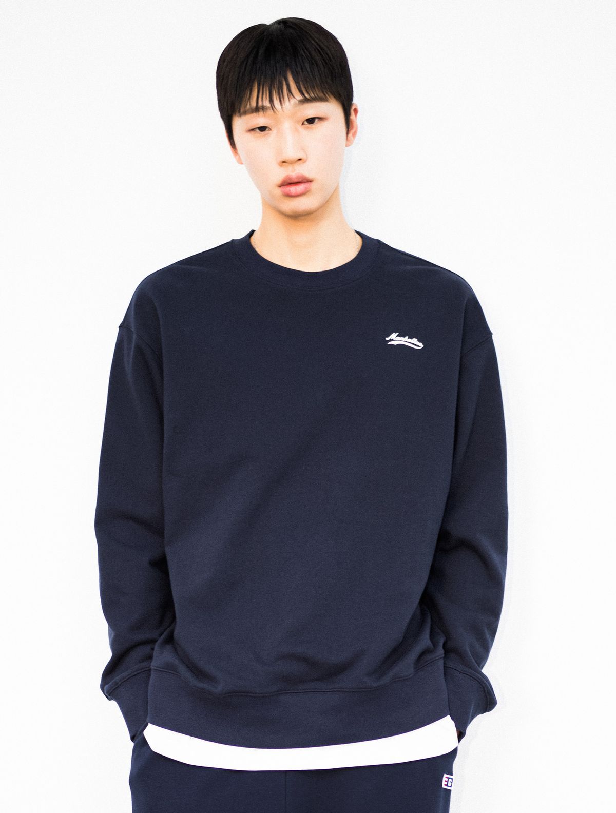 제너럴아이디어(GENERALIDEA) MAN 맨하탄 코지 맨투맨 [NAVY] / SBD1U02009