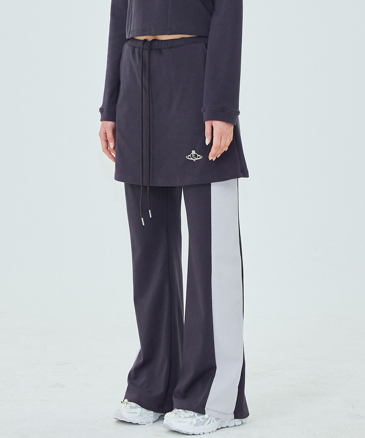 플라즈마스페어(PLASMA SPHERE) SPIN PANTS IN DARK GREY (치마 랩바지)