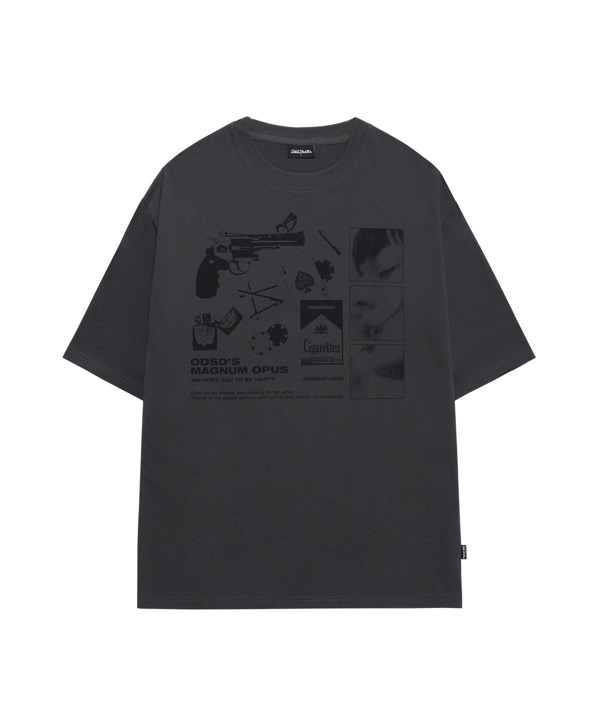 오드스튜디오(ODDSTUDIO) 콜라주 그래픽 오버핏 티셔츠 - CHARCOAL