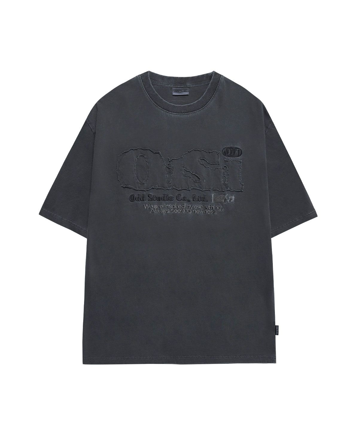 오드스튜디오(ODDSTUDIO) ODSD 피그먼트 데미지 티셔츠 - CHARCOAL