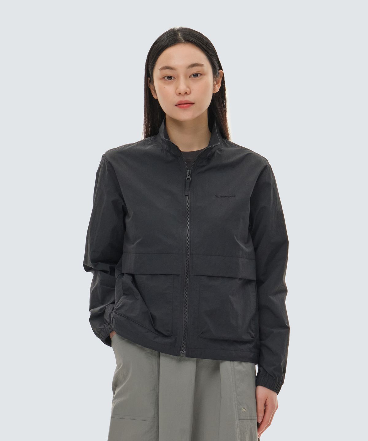 스노우피크 어패럴(SNOWPEAK APPAREL) 타슬란 여성 우븐 스탠드넥 바람막이 Black (S24MWLWB51)