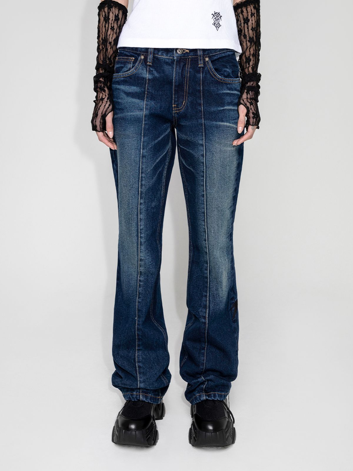 와이이이엘(YEEL) SIDE LOGO BOOTS CUT PANTS BLUE