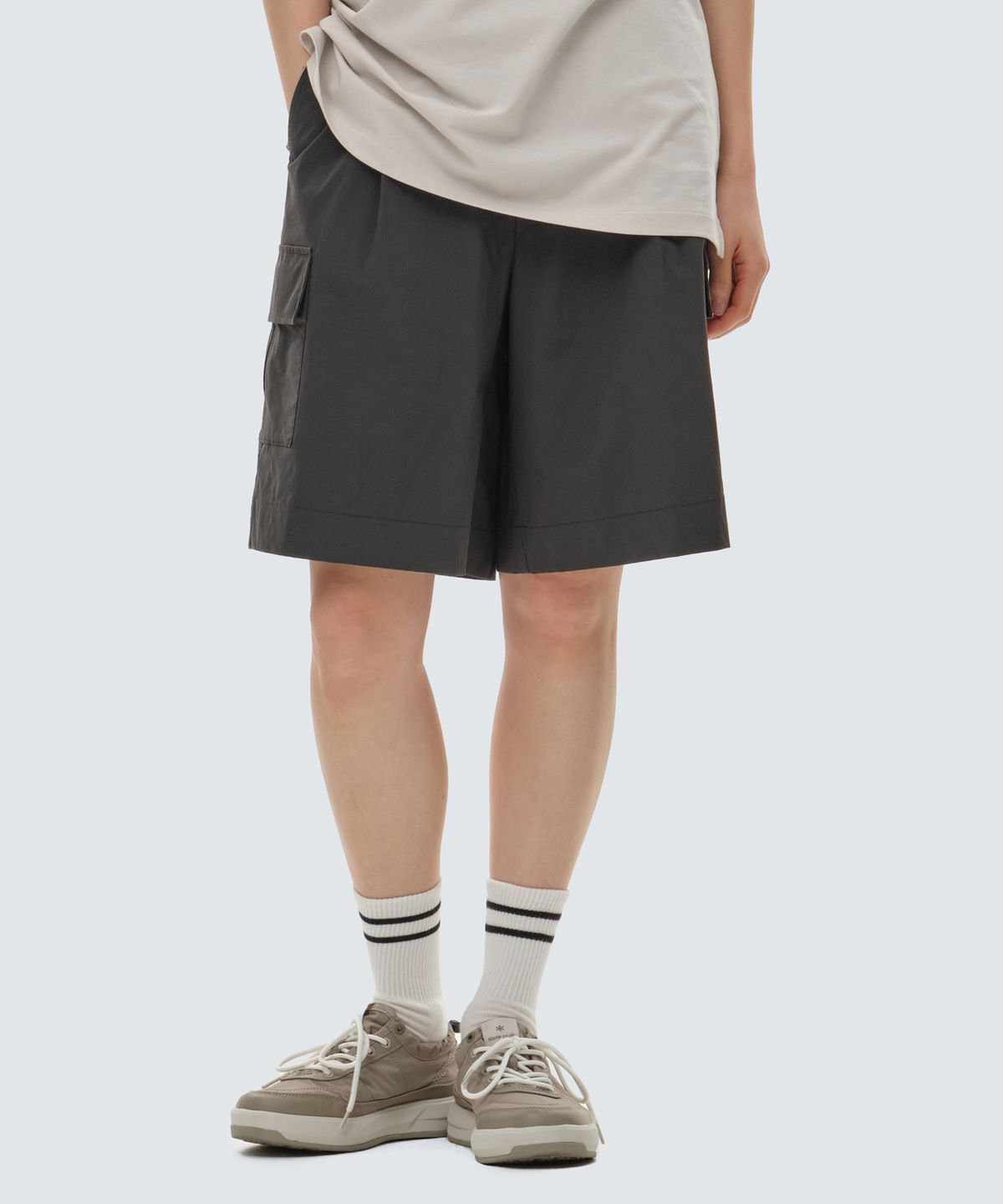 스노우피크 어패럴(SNOWPEAK APPAREL) 클랜드 여성 우븐 카고 반바지 Charcoal (S24MWDHP11)