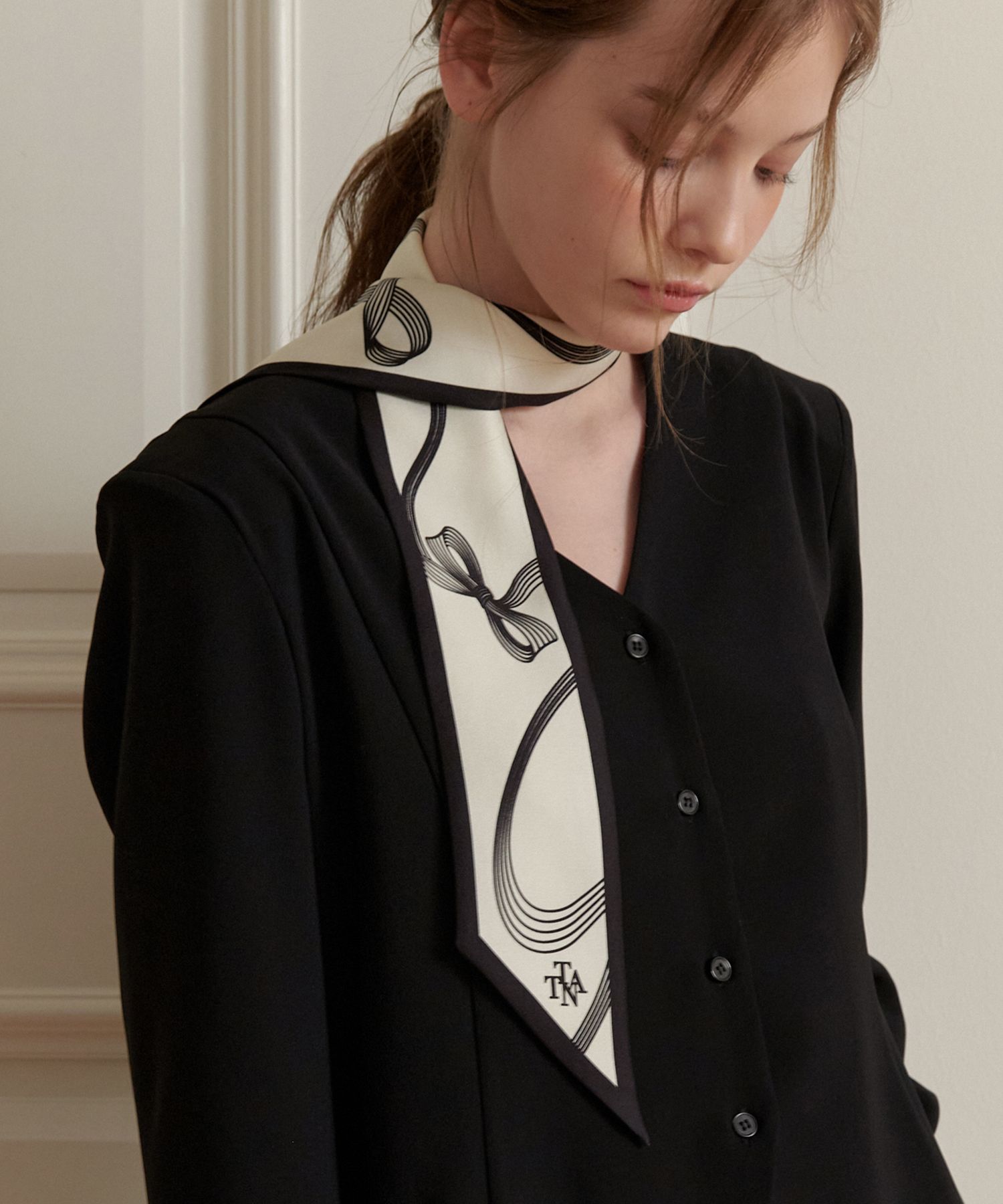【TATIANA】Connect Ribbon Twilly Silk Scarf 韓国 シルク100% TATIANA】Connect Ribbon Twilly Silk Scarf 韓国 シルク100%