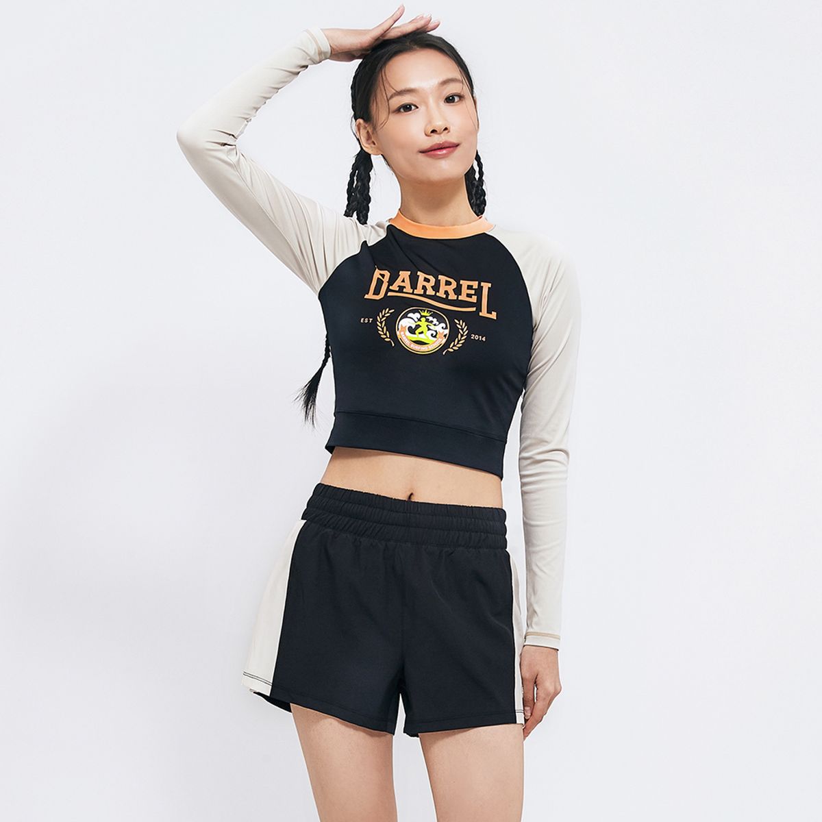배럴(BARREL) 우먼 로맨틱모션 바시티 크롭 래쉬가드 블랙 (B4SWWCR003BLK)