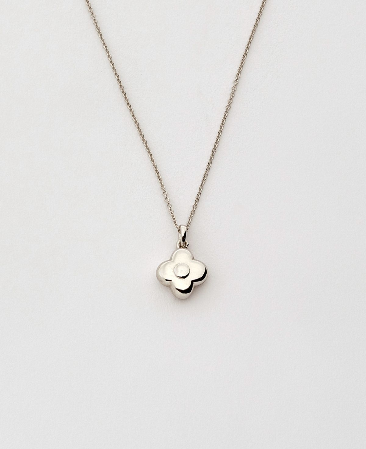 베누아(BENOIT) NK09SL Benoit Flower Pendant [Silver]