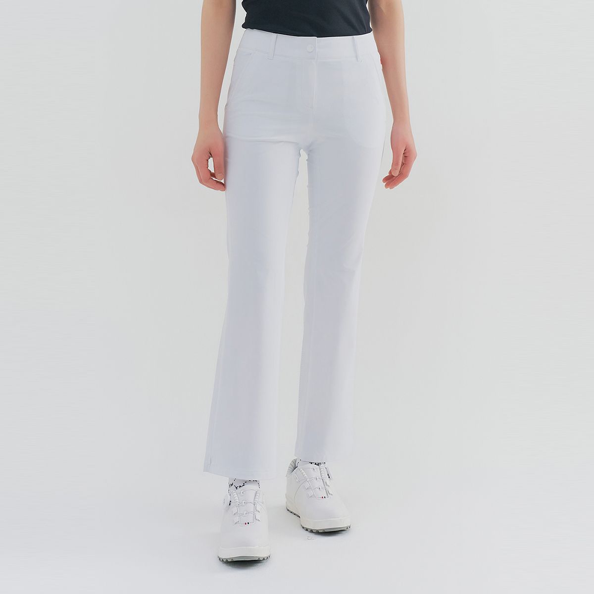테일러메이드 어패럴(TAYLORMADE APPAREL) 여성 9부 펀칭 부츠핏 팬츠 TPN-61HG81-100