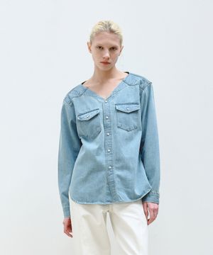 V-NECK OVERSIZED DENIM SHIRTS - LIGHT BLUE