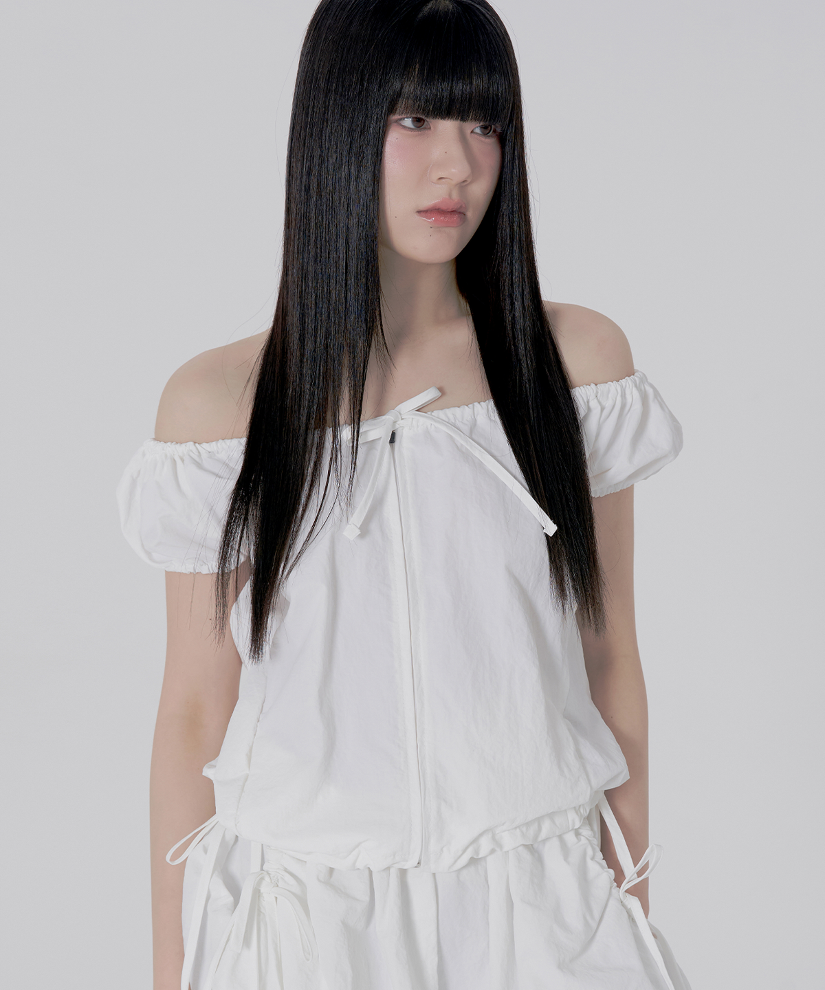 잇자바이브(ITZAVIBE) VOLUME NYLON WINDBREAKER - WHITE
