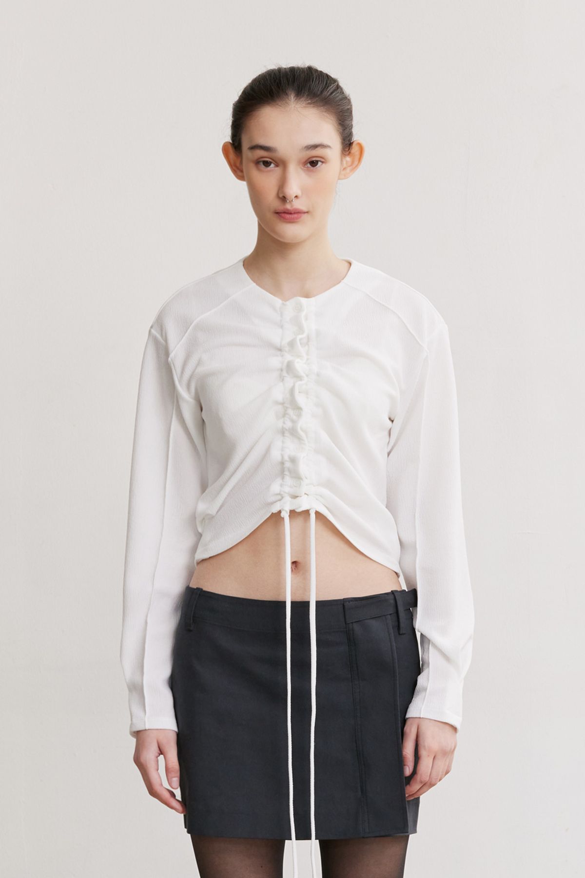 애프터아워즈(AFTERHOURS) SHIRRING BUTTON CARDIGAN (IVORY)
