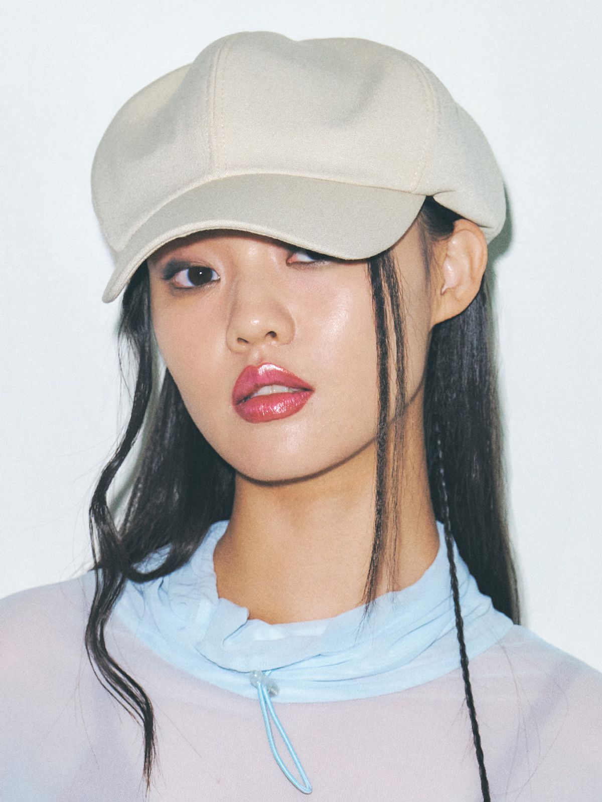 포에지담(POESIEDAME) AIRY GLEAM MAGOT HAT IN SAND