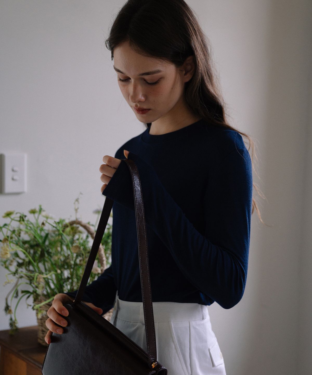 라미네즈(LAMINEZ) 소프트 라운드 티셔츠 - 네이비