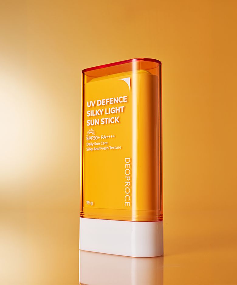 유브이 디펜스 실키 라이트 선스틱 SPF50+ PA++++ 19g