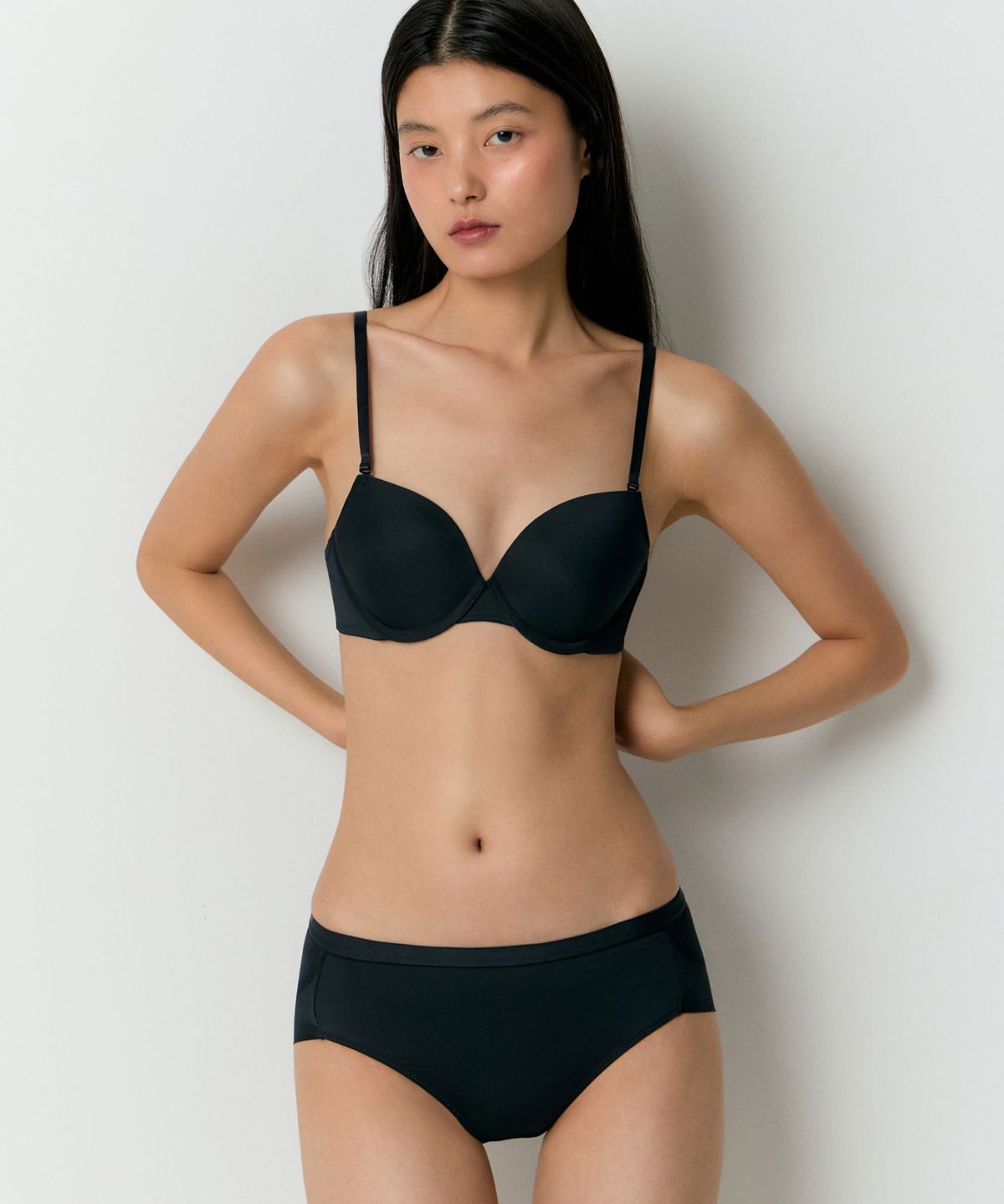 무신사 스탠다드 우먼(MUSINSA STANDARD WOMAN) 우먼즈 베이식 와이어 브라 [블랙]