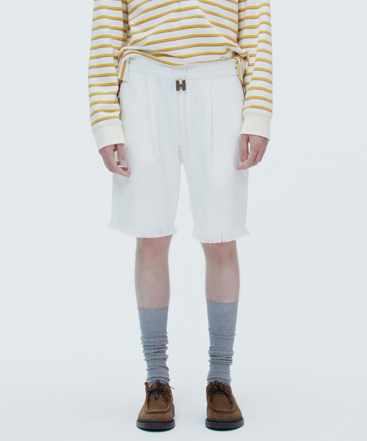 노앙(NOHANT) OVERSIZED FRINGE SHORTS WHITE