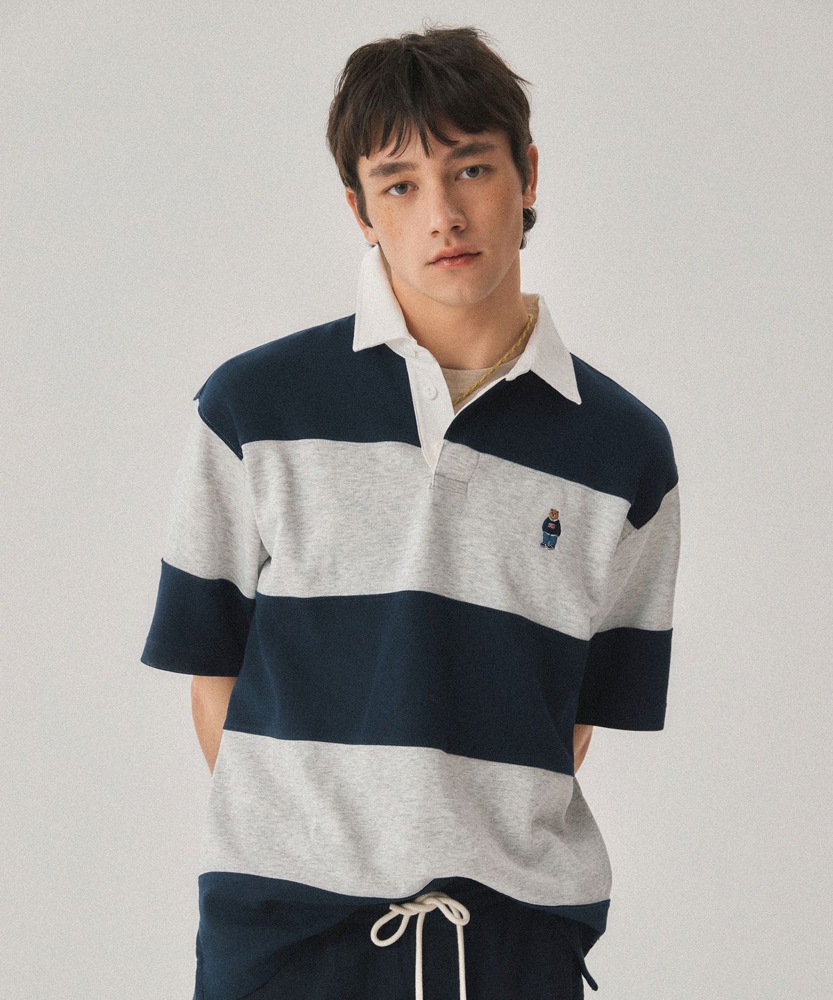 후아유(WHO.A.U) Steve Colorblock Collar T-Shirt / WHHAG2421U