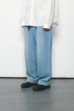 Corrigin Belted Wide Denim Pants Light Blue