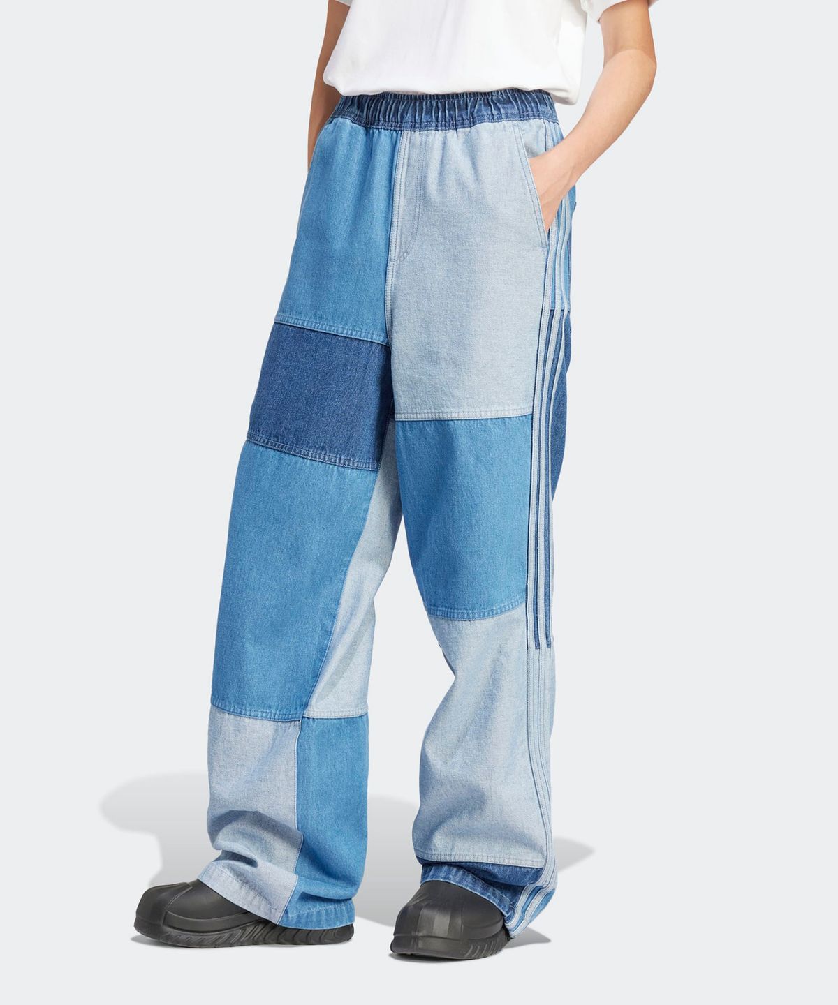 아디다스(ADIDAS) KSENIASCHNAIDER 패치워크 진 - 데님 / IU2463