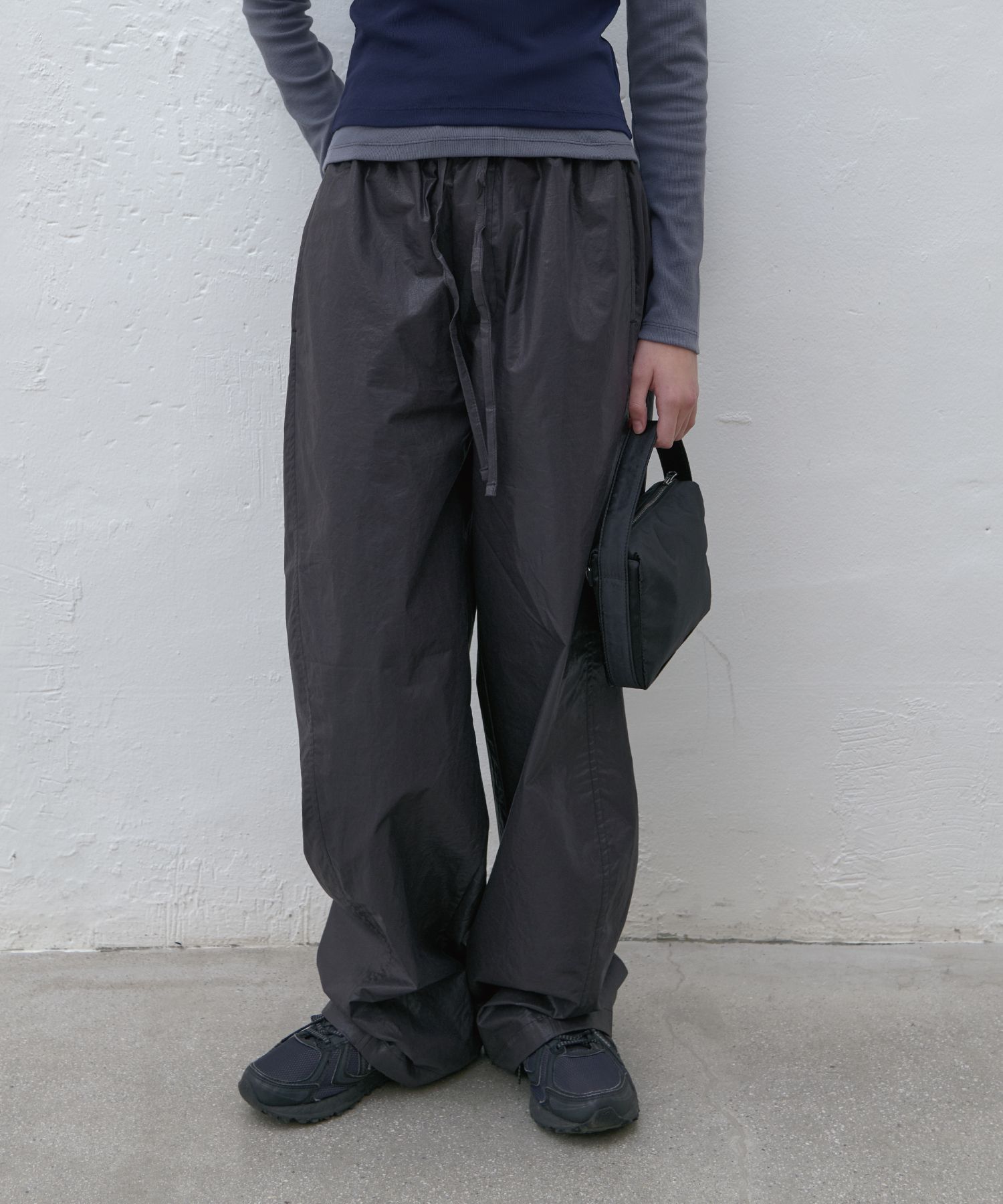 ★ POSZER★ Curved Coated Banding Pants Black 241CCBPT003F MUSINSA | POSZER Curved Coated Banding Pants (Black)