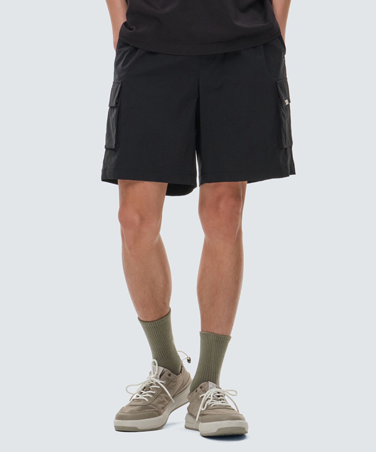 스노우피크 어패럴(SNOWPEAK APPAREL) 루트 카고 반바지 Black (S24MMRHP60)