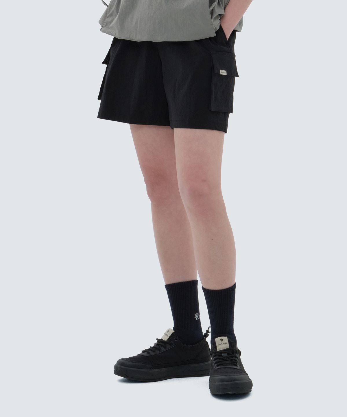 스노우피크 어패럴(SNOWPEAK APPAREL) 루트 여성 카고 반바지 Black (S24MWRHP61)