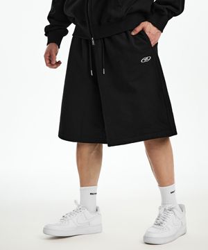 CHROME B LOGO HALF PANTS LONG VER [BLACK]