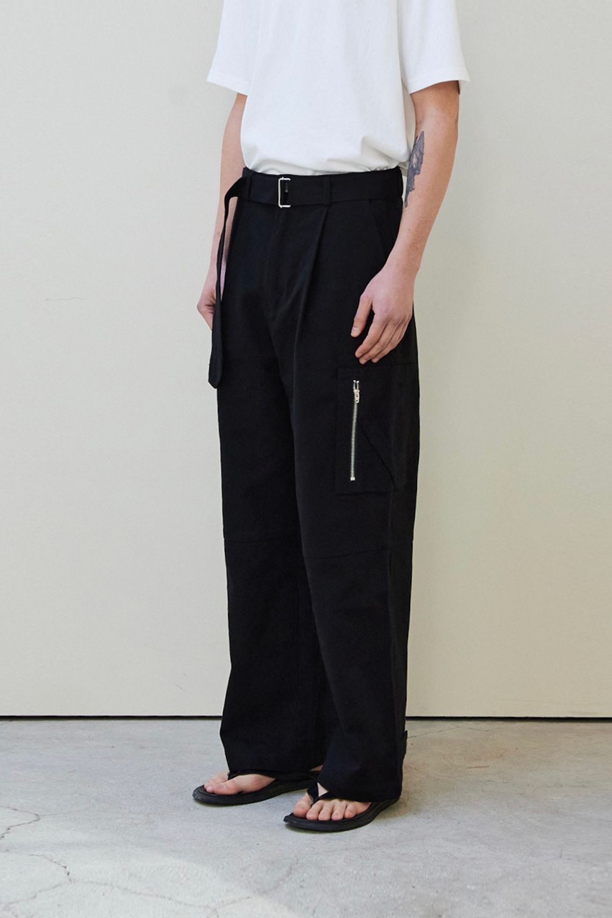 베르드누아(BER DE NOIR) 벨티드 카펜터 코튼 팬츠 (블랙)