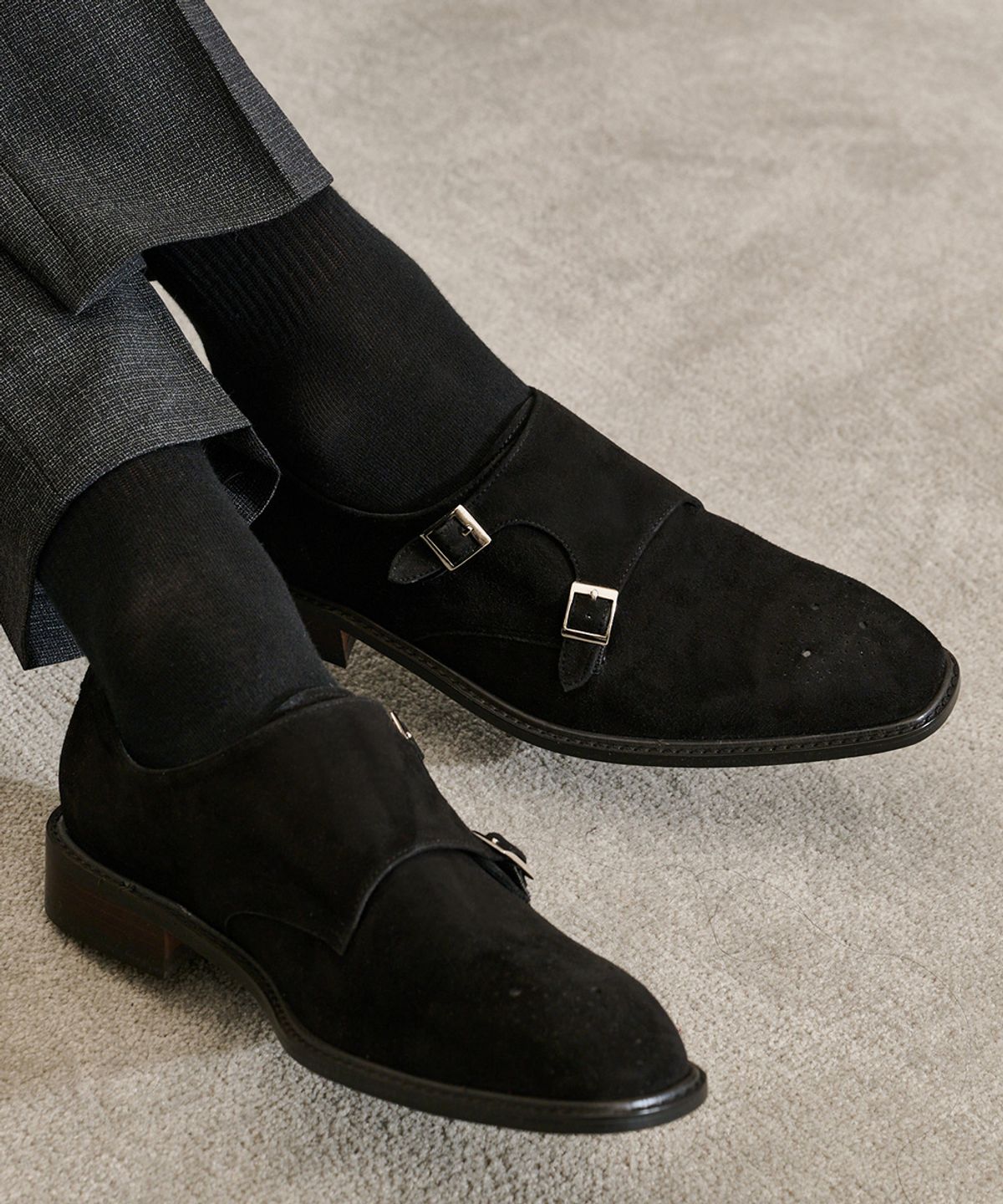 피렌체 아뜨리에(FIRENZE ATELIER) 로베 스웨이드 더블몽크 스트랩 2225-QS [BLACK]