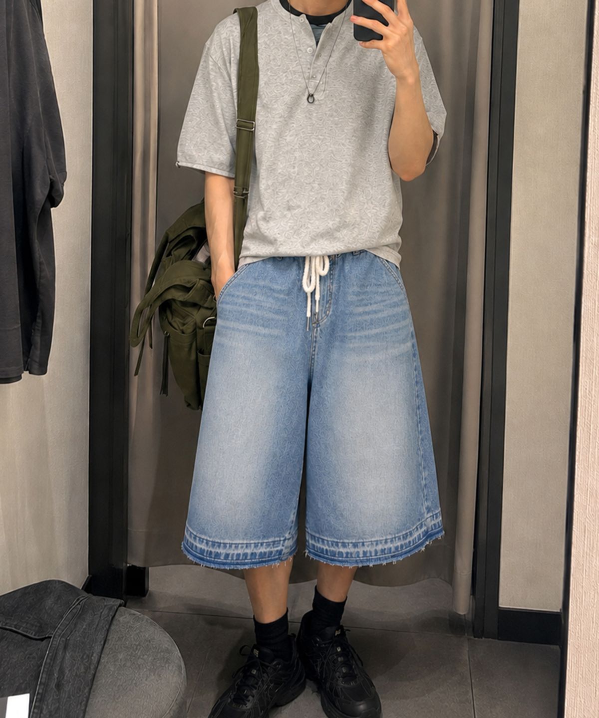 아티스트웨어(ARTISTWEAR) [ATW] 헴포인트 데님 버뮤다팬츠