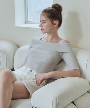 [5컬러] 반팔 솔리드 오프숄더 스웨터