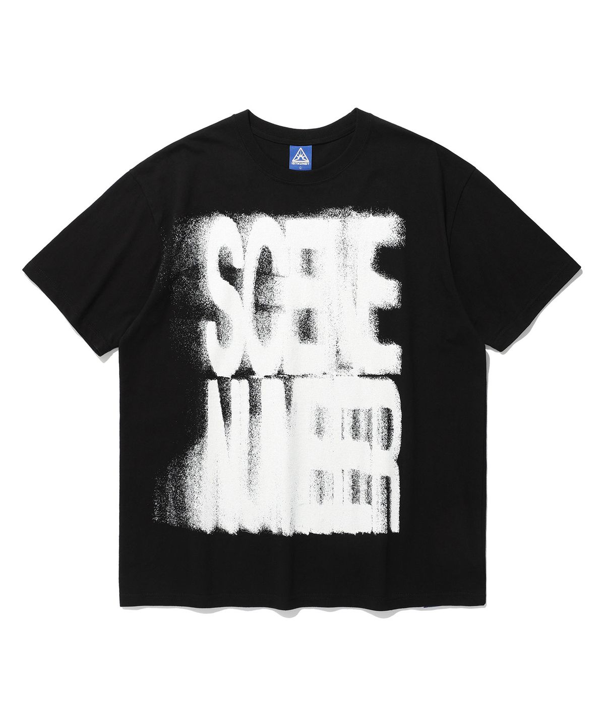 이스트쿤스트(ISTKUNST) SCENE NUMBER TEE_BLACK(IK2EMMT509A)