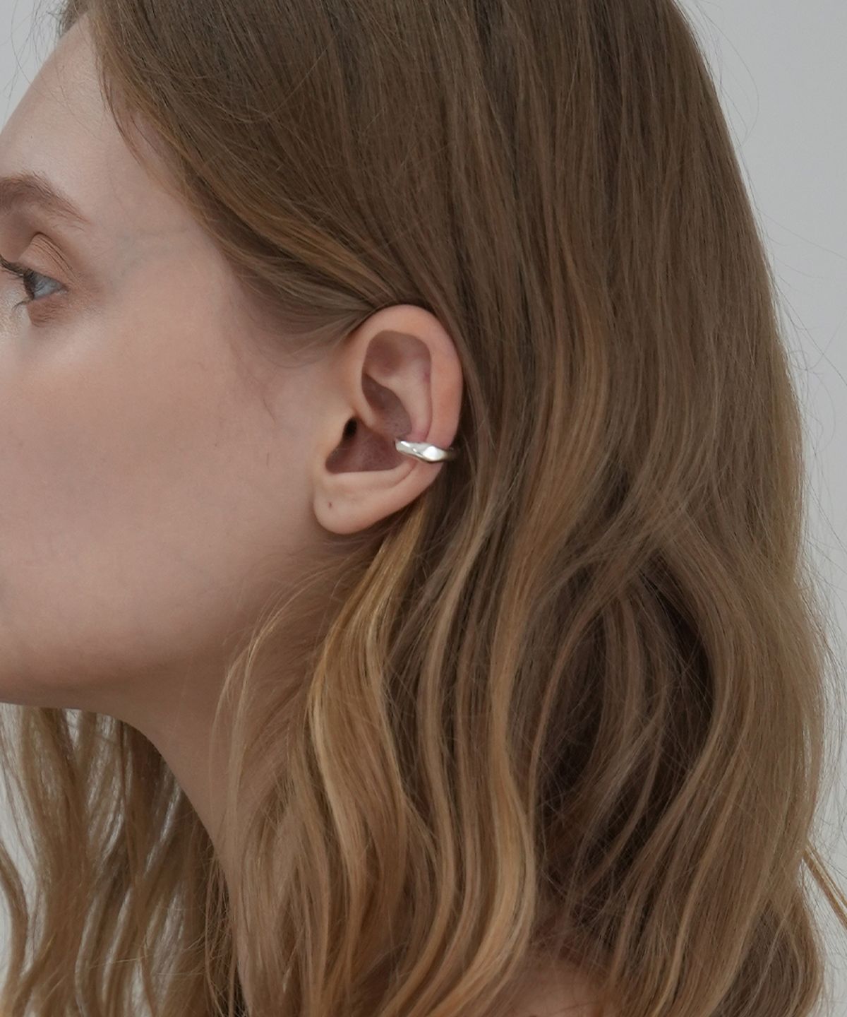 레인디어(REINDEER) GENTLE STONE EARCUFF 02
