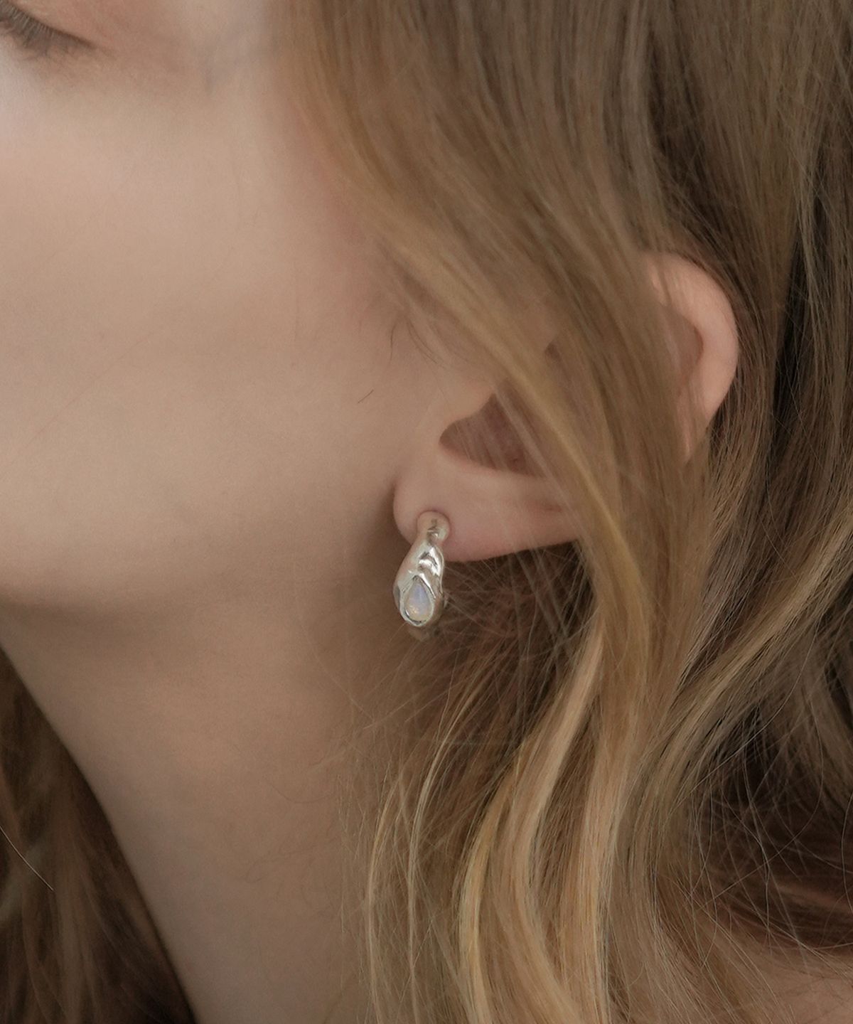 레인디어(REINDEER) GENTLE STONE EARRING 04