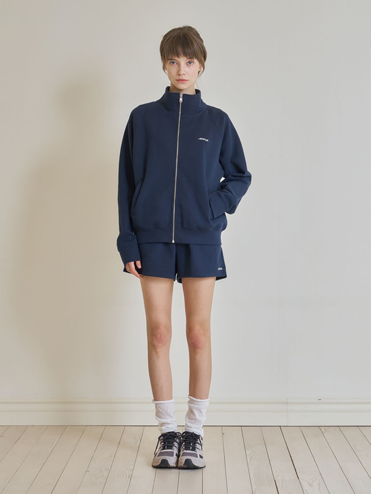 노우드(NOEUD) High-neck sweat jumper (Navy)