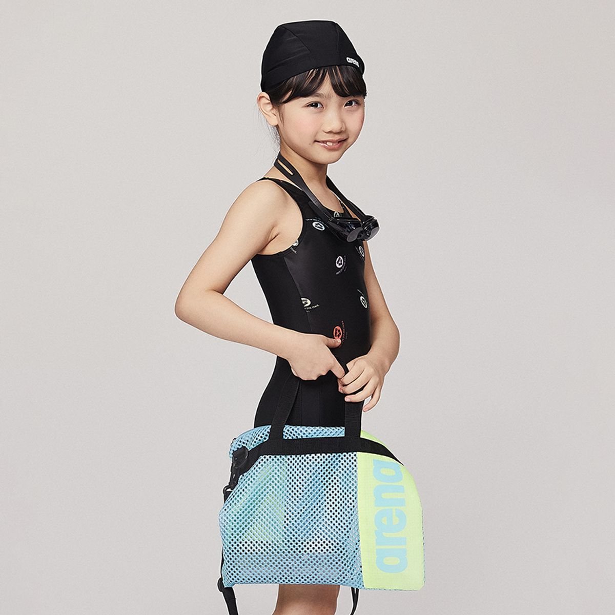아레나 키즈(ARENA KIDS) 무빙 여아동 4부 반신 키트 세트 A4BG1KG05BLK