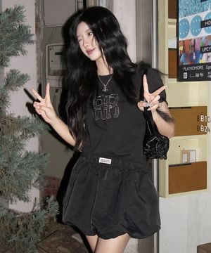 Square Logo Denim Top - Black