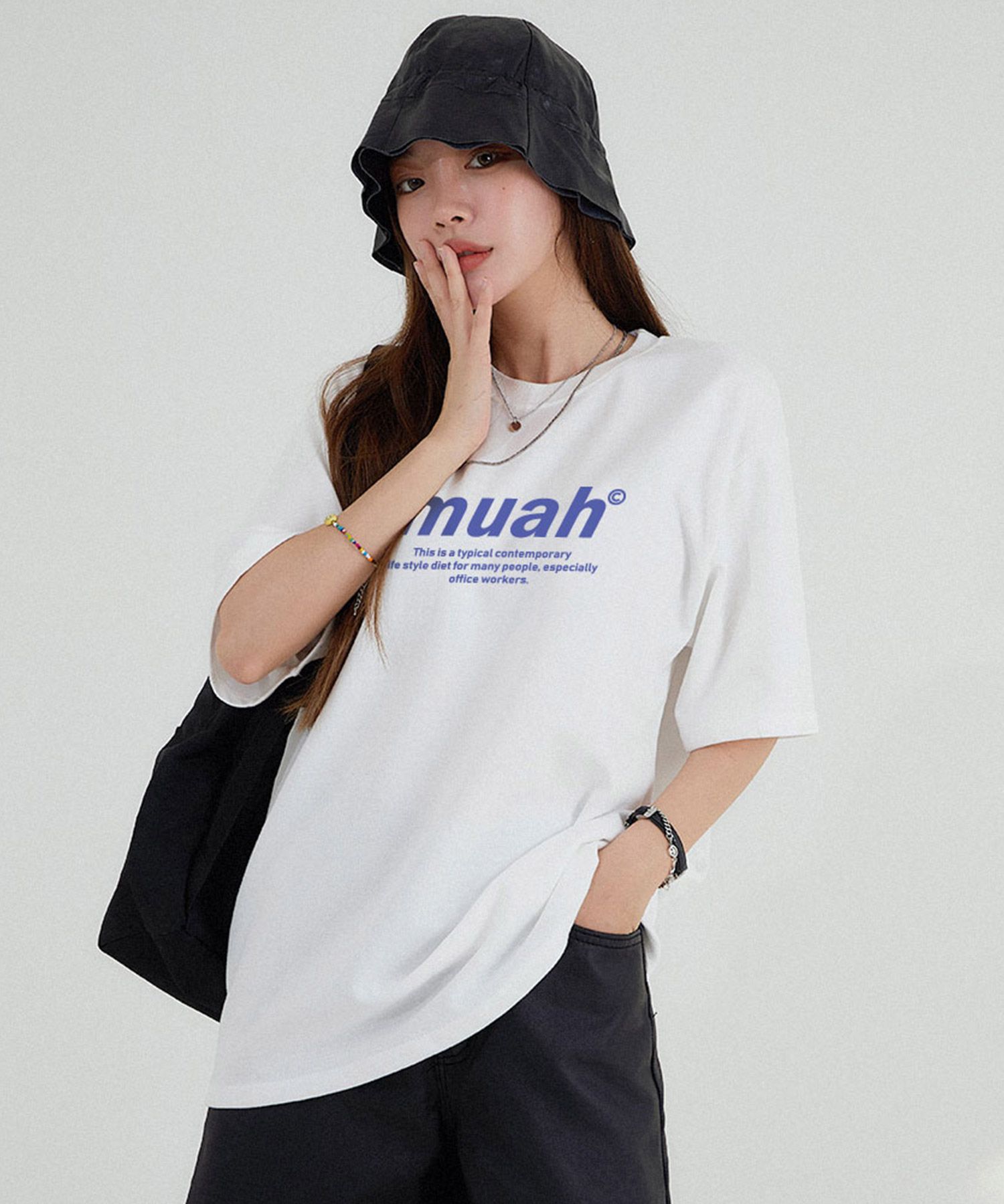 MUSINSA | MUAHMUAH Muah Graphic Standard T-shirt [2 colors]