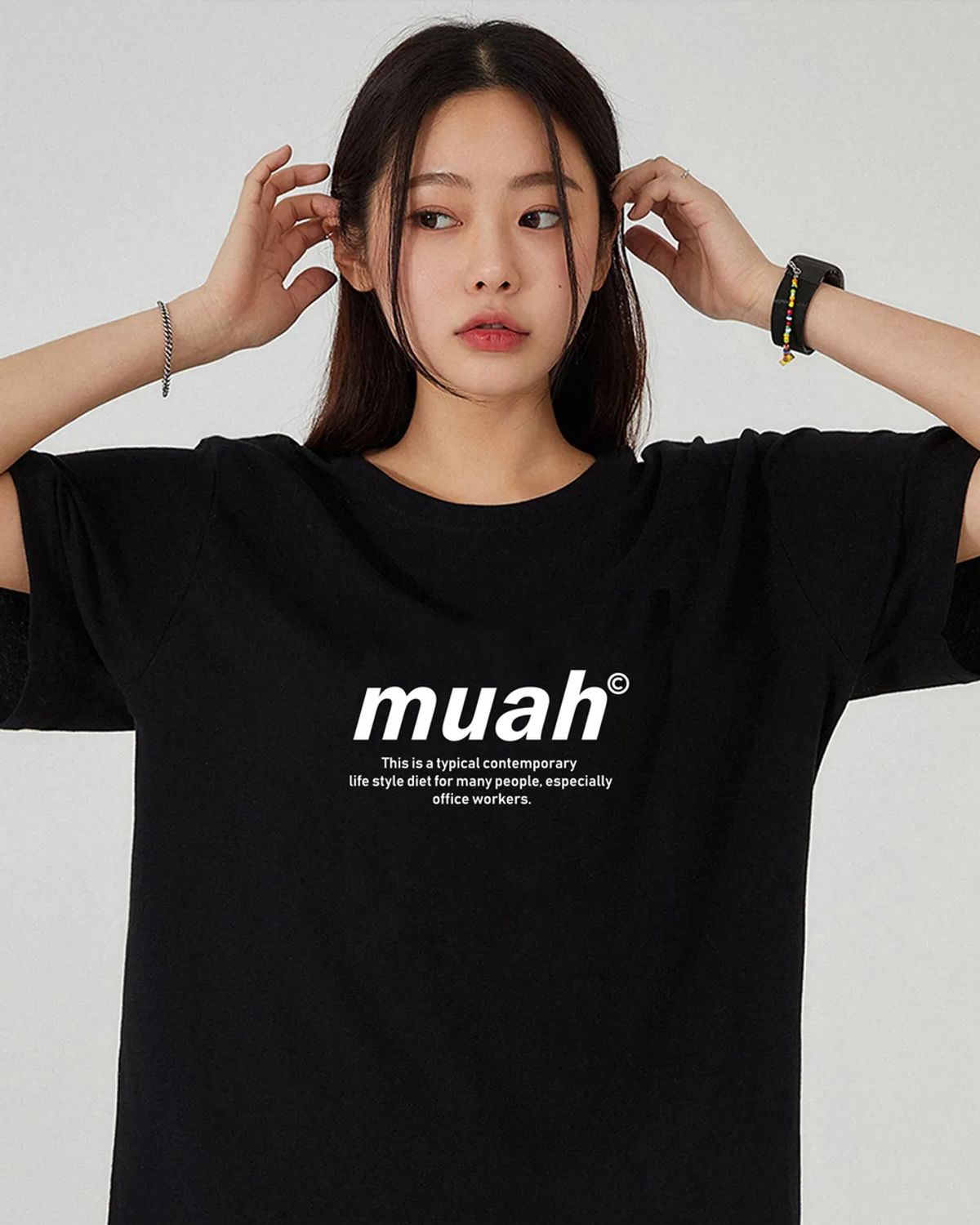 무아무아(MUAHMUAH) 무아 그래픽 스탠다드 티셔츠 [2color]