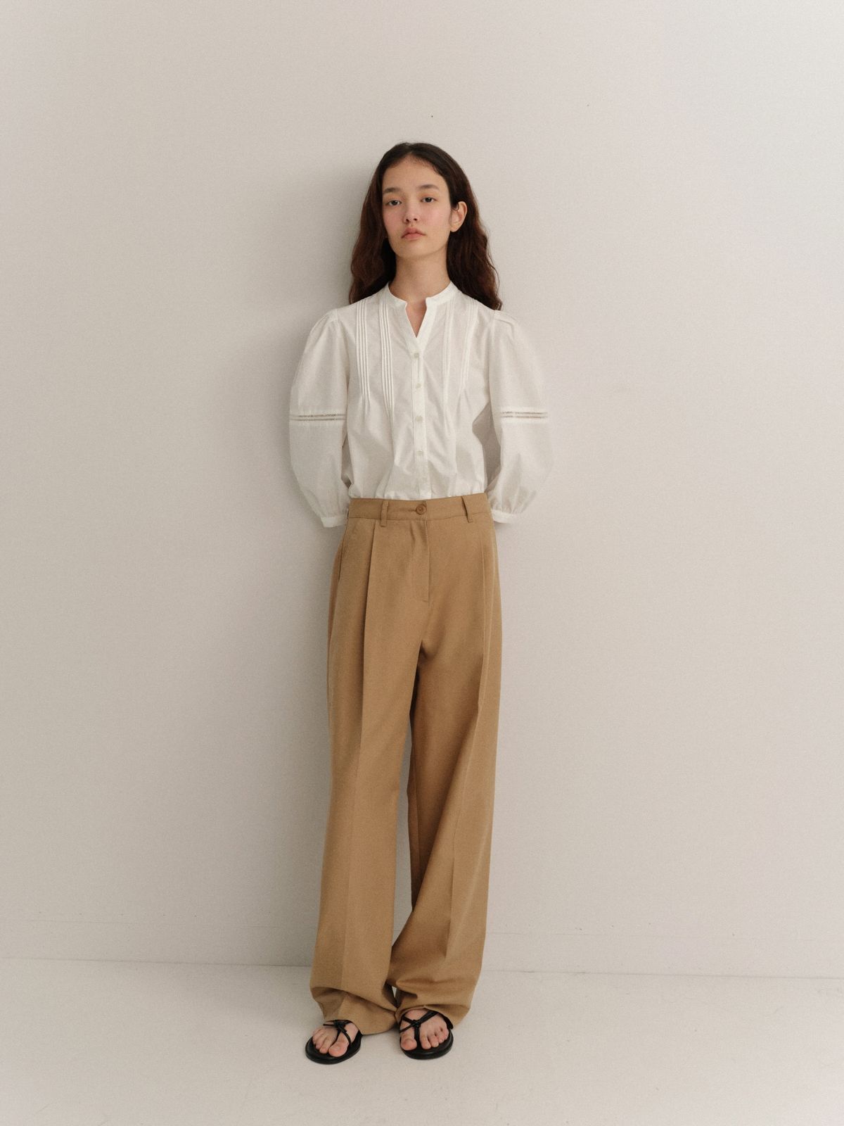 러브어스유(LOVEUSU) Brenda Pintuck Slacks (Camel)