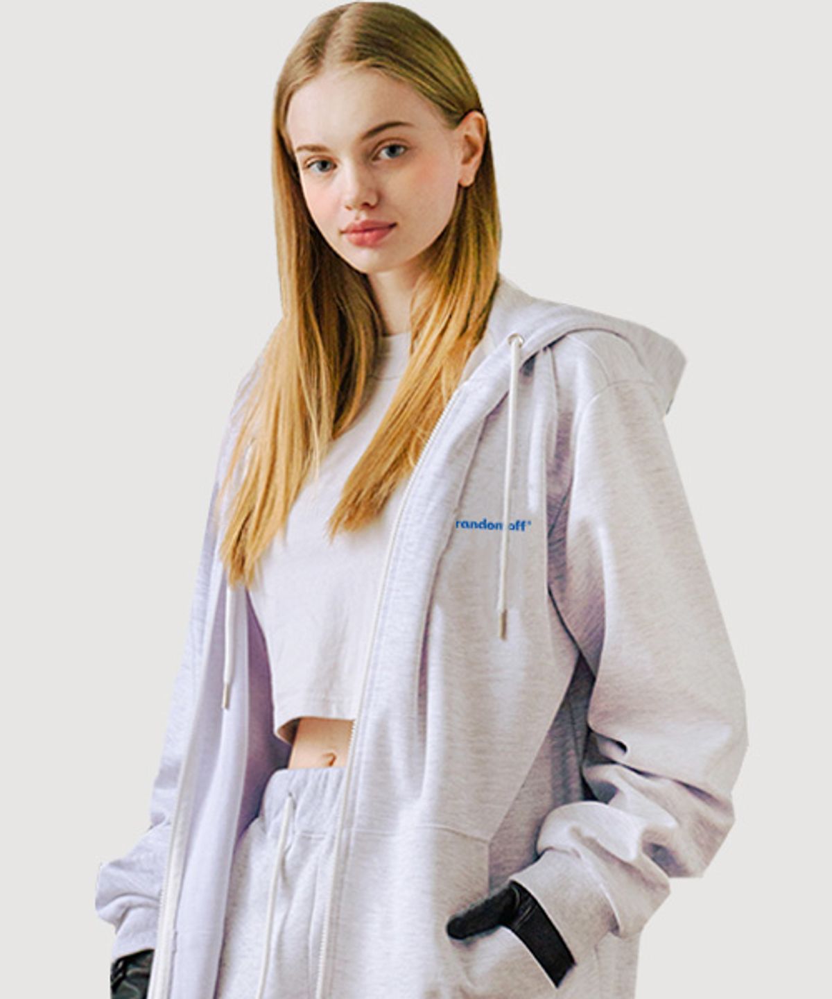 랜덤오프(RANDOMOFF) BASIC LOGO MINI 후드집업 [백메란지]
