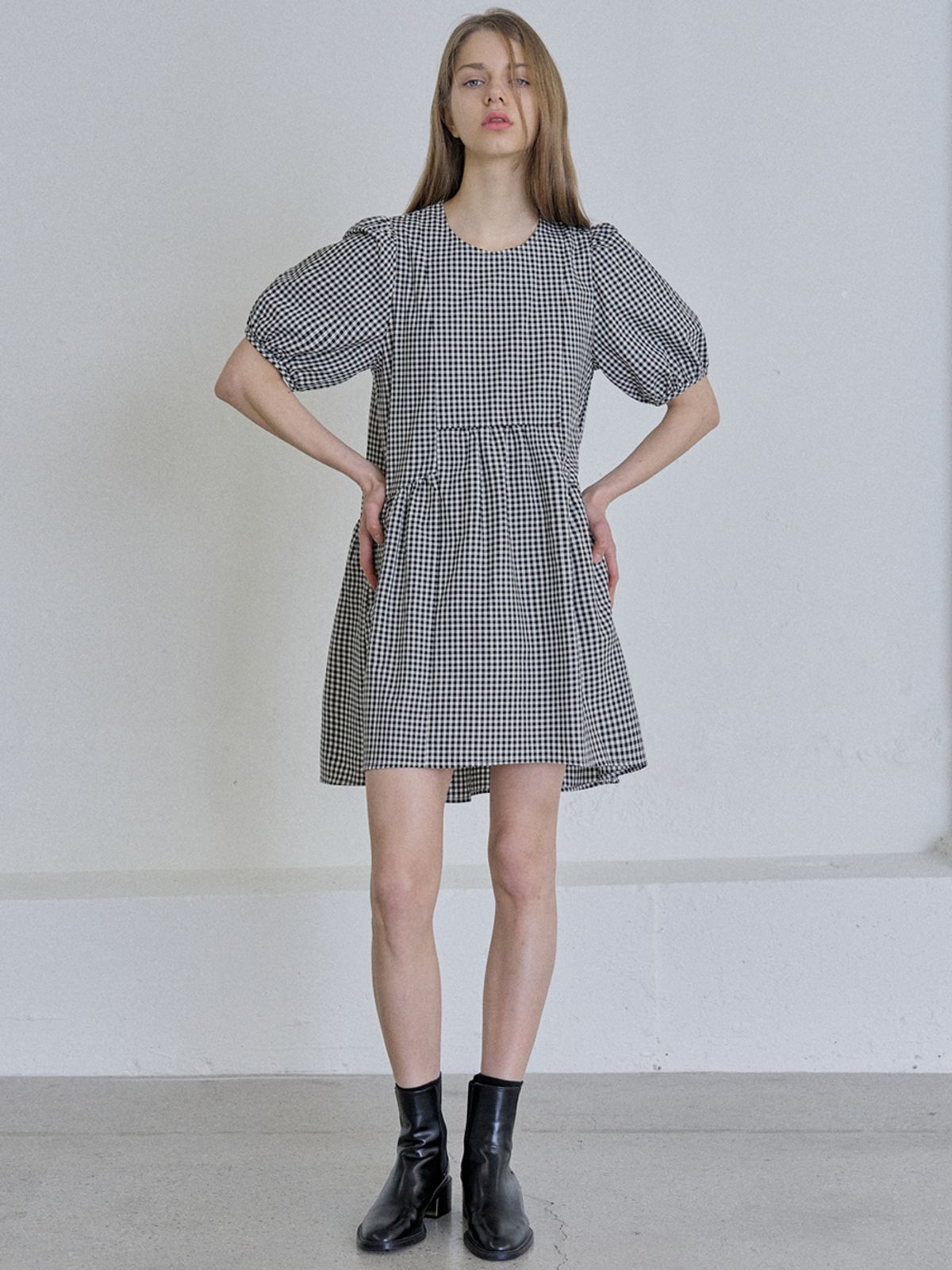 아방(AVANT-G) Check Puff Shirring Mini Dress - black