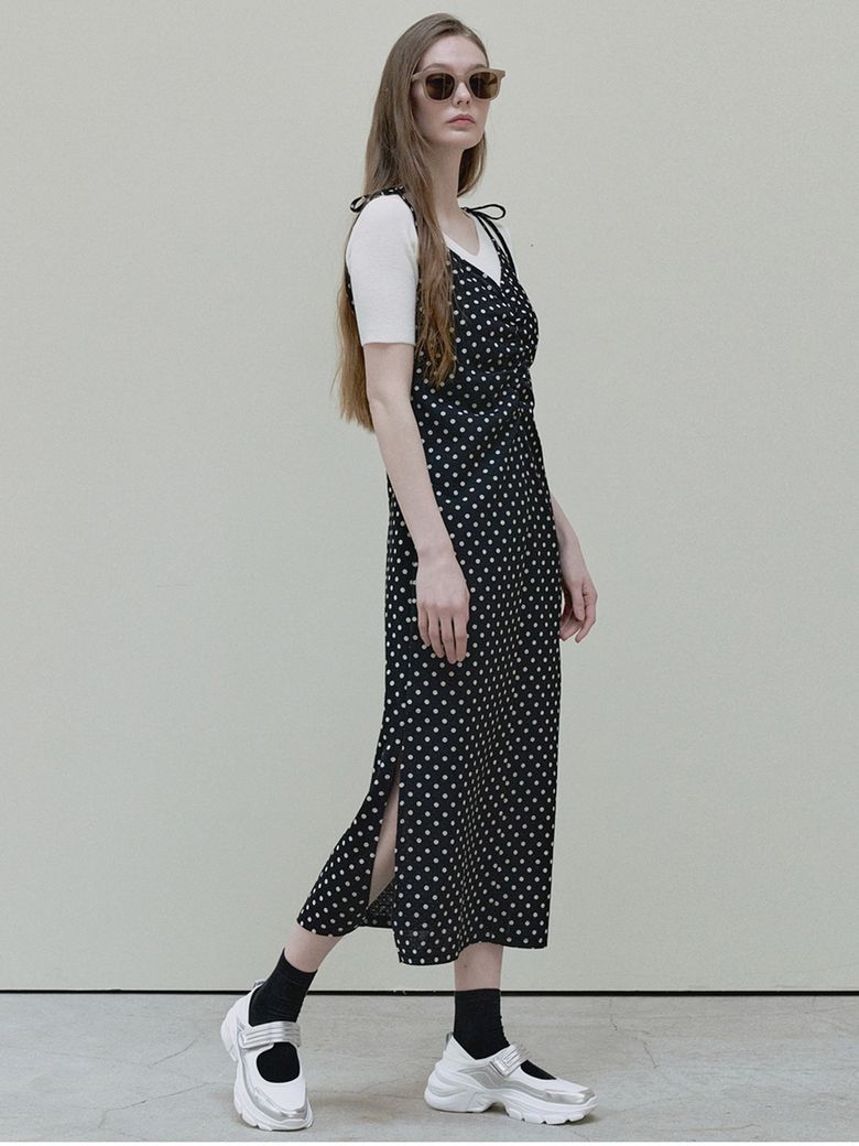 Dot Shirring Long Dress - black